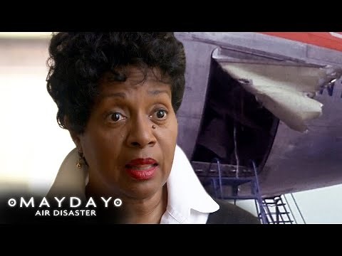 Flight 96's Cargo Door Bursts Open! | Behind Closed Doors | Mayday: Air Disaster
