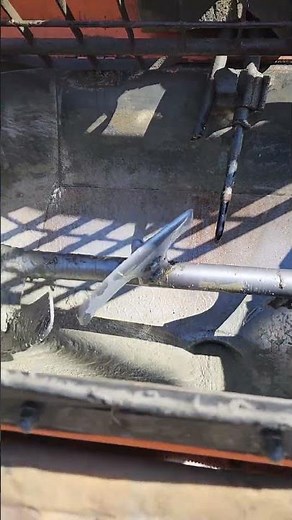 コンクリートポンプ車2台中継打設②