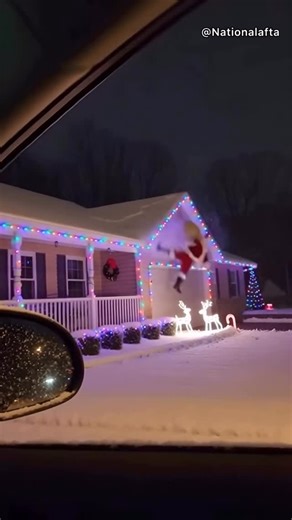 Mc Erisu on Instagram: "Santa fall"