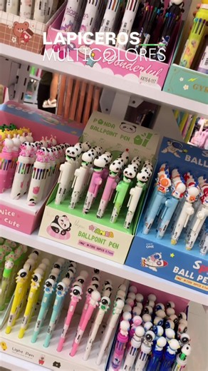 Decoración Colorida con Lapiceros Multicolores para Clases