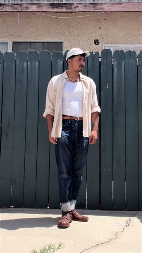 Linen Shirts Unbuttoned: Mens Summer Outfit Idea
