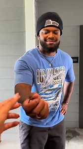 🌍 MS190 Real-Time Translation Earbuds – Speak 135 Languages Instantly! ✨ Break down language barriers like never before! With MS190 translation earbuds, communicate effortlessly in 135 languages – whether traveling, working, or making friends worldwide. ✔️ Bluetooth 6.0 Technology – Stable connection, low latency, and energy-efficient ⚡🎧 ✔️ Dual Mode Use – Switch between translation mode and music/calls seamlessly 🎶📞 ✔️ 24-Hour Battery Life – Full-day use with charging case 🧳🔋 “No more lan