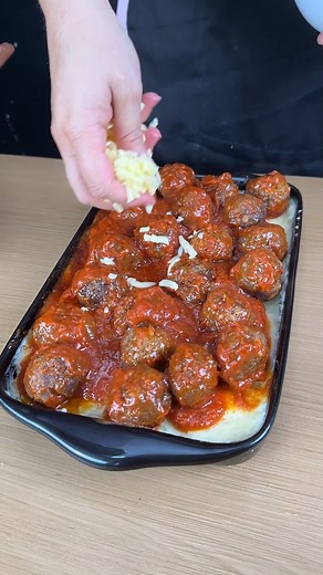 Voici les meilleures boulettes de viande avec purée de pommes de terre que vous ayez jamais vues ! | Super Recettes