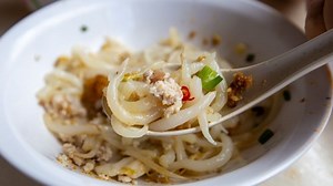 Ah Hua Teochew Fishball Noodle, Pandan Gardens: Authentic Teochew noodle stall run by father-daughter team