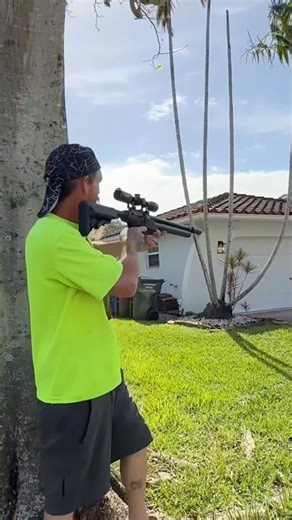 Spiny-tailed iguana shot on roof in south Florida! #shorts #iguana #roof #hunting #animals #lizard