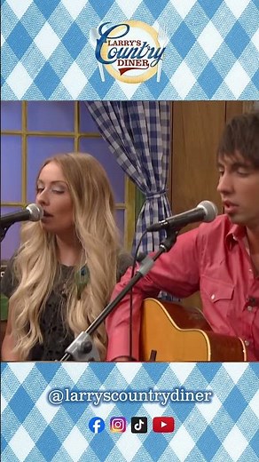 Classic Country Duet: Mo & Holly Pitney's Heartfelt Rendition of 'Just Someone I Used to Know'