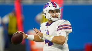 Can't-Miss Play: Jake Fromm downtown! QB lofts 42-yard dime on fourth down