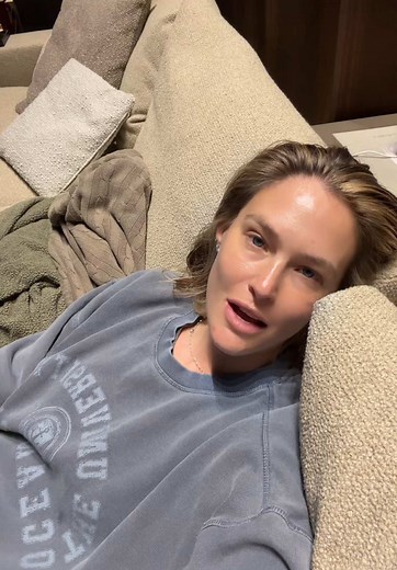 הסרטונים של Bar refaeli (@bar.refaeli) עם original sound - LOLA YOUNG LIVE