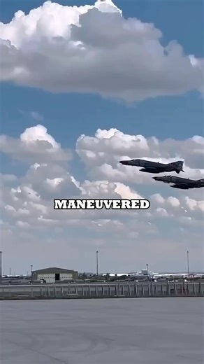 F-22 Raptor flew under 2 Iranian F-4 Phantom jets | Spooky Reads