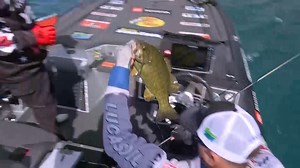 Two casts, 8 pounds, 5 ounces for Brent Ehrler! Team Ferguson Home got a huge boost – in a HURRY – thanks to these beautiful St. Clair River smallies toward the end of Period 1 on Day 2 of the B&W Trailer Hitches Challenge Cup Presented by 5-Hour Energy. Ehrler and partner Justin Lucas remain in the lead with Dean Rojas Pro Angler and Josh Bertrand of Team Smokey Mountain Snuff hot on their heels. Fishing Clash Discover The Blue Michigan’s Thumbcoast #Fishing #MichigansThumbcoast #DiscoverPortHu