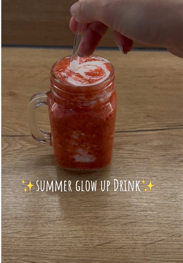 ✨Glow-up Drink✨ #foodtok #inspiration #fitness #fyyyyyyyyyyyyyyyy #protein #viral #trending #fyp #tiktokgermany #kefir #erdbeer #viraldrink #viraldrinkontiktok #healthyrecipes #yummy #glowup