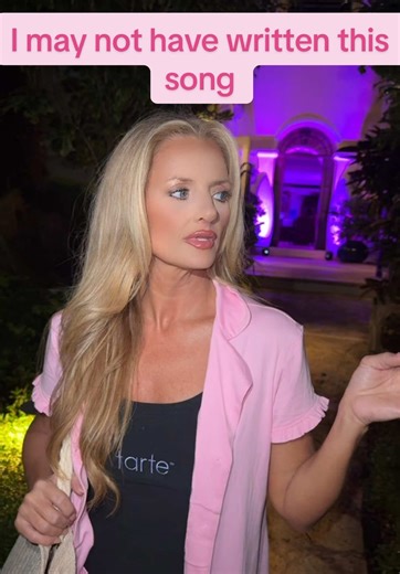 But I did walk into Tarte After Dark 💅 and that feels pretty iconic🤣#fyp #viral #relateable #haul #trending @Kylan Darnell