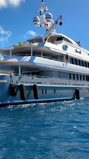 174K views · 2.3K reactions | Embrace the superyacht lifestyle ⛵✨  @motoryachtloon @luxuryboatcharters #YachtLife #Superyacht #LuxuryTravel #OceanEscape #SailingAdventures #LuxuryLifestyle #YachtLifeStyle #luxwt #luxuryworldtraveler | Luxury World Traveler | Facebook