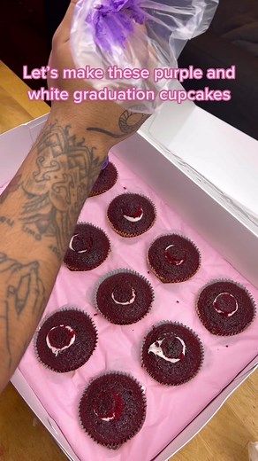 Purple and White Graduation Cupcakes Tutorial