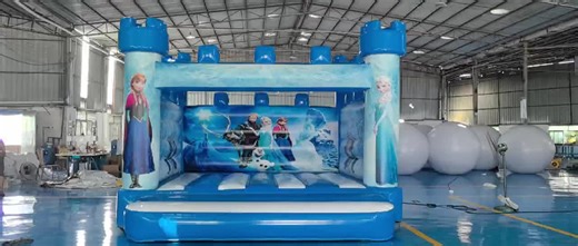frozen inflatable bouncer #inflatablebouncer #inflatablebouncehouse #elsafrozen #disneyland #bouncehouse #girls #boys