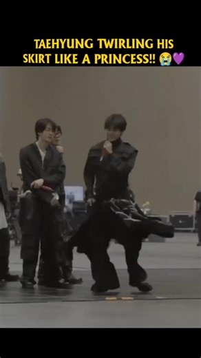 Tae twirling his skirt… prettyyyy 😭💜✨ | BTS comeback live show | Arirang Sketch