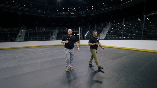 Visite VIP du Centre Slush Puppie avec Luc Chenier et Daniel Brunet des Olympiques de Gatineau. 🥅🏒🏆 Le tournage de la capsule a été rendu possible grâce à la participation de Daniel Caya Remax - DanielCaya.ca Juste du WOW à Gatineau! Co-réalisation: Gatineau.TV 🎬 Zorin Media 🎥 Martin Jetté Vidéographe 🎥 | Gatineau.TV