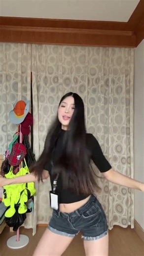 Learn Spot Dance in 1 Min! Easy Hip Swing Moves Challenge