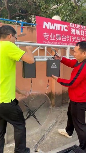 Stunning Hologram Lighting with Lifting Fan Effects Elevates Every Performer