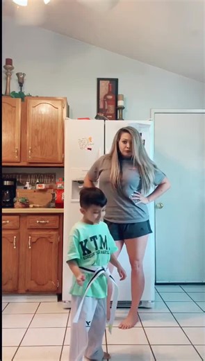 When your kid is singing songs that they can’t relate too 😂😂😂 #comedy #oldtownroad