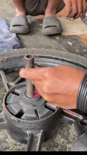 Simple Trick to Fix a Loose Bearing Without Replacement! #mechanic #mechaniclife #tools
