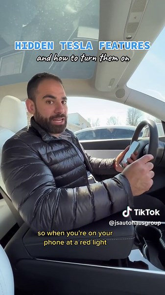How to use your Tesla Hidden Features: autopilot, auto lock, battery range and battery icon, red & green traffic light signals and more! #tesla #teslatok #teslamodel3 #teslamodels #teslamodely #teslamodelx #teslafeatures #teslafeature #carfeatures #howtotiktok #technology #fyp #electricvehicle #ev #paratii
