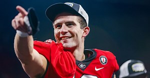 WATCH: SportsCenter anchor Elle Duncan apologizes to Stetson Bennett for past doubt