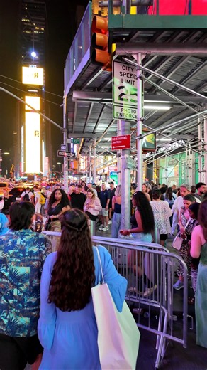 Night Walk in Times Square NYC🗽🇺🇸 POV Walk with DJI Osmo Pocket 3 #NYCvibes #timessquare #manhattan