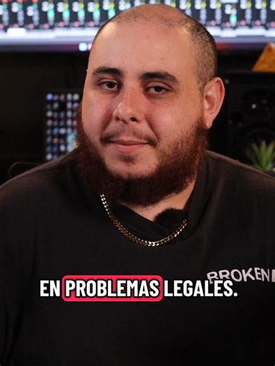 ¿“Usar loops te puede meter en problemas legales”? Eso es bochinche mal contado. La realidad: Splice NO es el problema. Splice trabaja con licencias royalty-free, legales para uso comercial, sin perder derechos ni pagar regalías. Punto. ¿Entonces por qué algunos productores sí se meten en líos? Porque usan los loops tal como vienen: mismo tempo, mismo pitch, sin edición ni transformación. Y ahí es donde Content ID choca audios parecidos (no licencias, sonido). El problema no es usar loops. El pr
