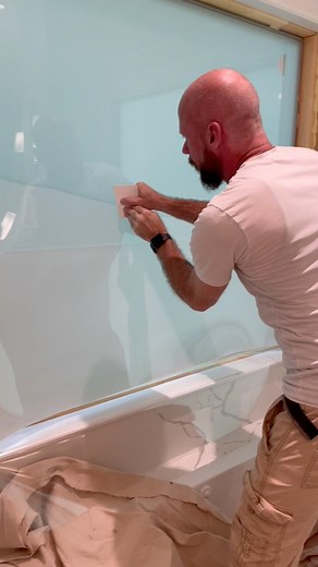 Smart Film install. If you need a product that gives you privacy with the push of a button, call us or send us a message. If you own a business that wants to offer this product please call us or send us a message…we can supply and train. Follow us for more satisfying vidoes 😎 We have more smart film to show you tomorrow 💪🏼 #metrotintllc #smartfilm #SmartFilms #pdlc #pdlcfilm #windowtinting #tinter #windowtintshop #PrivacyMatters #privacyscreen #interiordesignideas #fbreels23 #instagood #trend