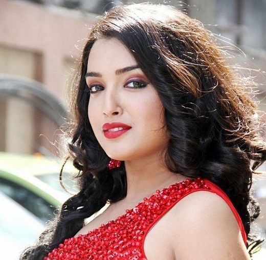 Amrapali Dubey (Actress) Age, Husband, Boyfriend, Family, Biography & More » StarsUnfolded