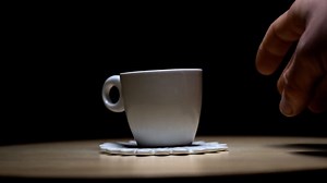 免費視頻 - 杯子, 咖啡, 茶, 旋转, 目的, 相机, 娱乐, 多米色, 艺术