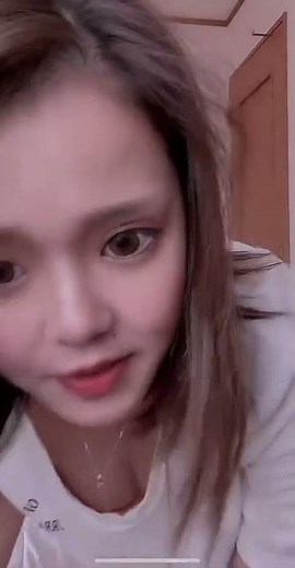 【tiktok】アカンやつ！#tiktok #美女 #乳首 #おっぱい #谷間 #えろい #ポロリ