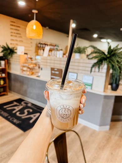 It may or may not be the answer to your problems, but it’s definitely worth a try 🤩 this is the Brown Sugar Maple 🍁 📍2580 AZ-95 #106, Bullhead City, AZ ✨7-6 Monday - Friday ✨8-2 Saturday-Sunday 📲 CALL/TEXT your order for pickup 1 (928) 514-9593 | TÄSA Coffee Café