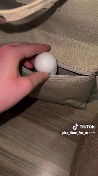 Neuer Schulsack🤍✨ #newbag #packingmybag #packing #aboutyou #aboutyoustyle #contentcreator #itsdreamtime #itstimefordreams #schwizerdütsch #cleanvanillagirl #shopping @About You