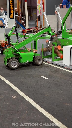 Epic RC Construction Site with RC Trucks, Dumpers, Excavators, Cranes & Bulldozers! 🚧 MEGA RC CONSTRUCTION ACTION! 🚜💨 Experience realistic RC trucks, massive dumpers & excavators in an epic construction site action! These RC heavy machines move tons of material – simply incredible! 📢 What to Expect: ✅ Massive RC trucks & realistic excavators in action ✅ Heavy-duty RC construction machines moving huge loads ✅ Super realistic RC Bus & heavy transport ✅ Extreme RC dump trucks & bulldozers at wo