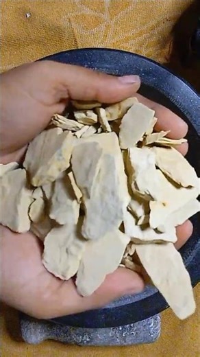 multani mitti making paste ASMR #satisfying #shorts #asmrrelaxation