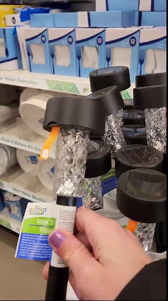 Dollar Tree solar light hack 🥒💡😱