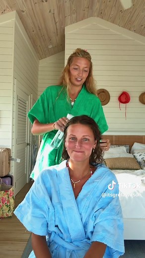 Greta’s salon is open 🤭🌺🌊 @han 🍌🌸🫧 @Cake Beauty products available at @Walgreens & @Amazon #Cakebeautypartner