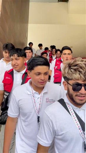 🎓 ¡Bienvenidos, estudiantes de los diversos campus del Instituto Tecnológico de la Construcción! Nos llena de alegría recibirlos en Villahermosa, en el marco del 42 Aniversario del ITC, con la participación de decenas de estudiantes provenientes de distintas regiones de la República, quienes se suman a esta gran celebración académica. 🏗️✨ #ITC42Años #OrgulloITC #AniversarioITC | CMIC Tabasco