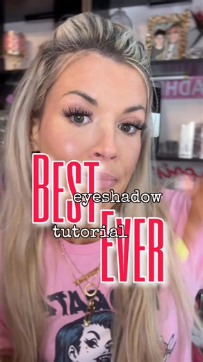 Mackenzie Fultz on Instagram: "If eyeshadow has ever made you feel personally victimized… hi, you’re safe here 👋😅 No fancy terms, no makeup snob vibes. I’m slowing it way down and showing you exactly where everything goes.💁🏼‍♀️ I’m literally using markers to map it out so your brain can see what’s happening — because once placement makes sense, the rest clicks. Eyeshadow explained like you’re in kindergarten 🖍️🎨 Grab a brush and do it with me 💄✨ #eyeshadowtutorial #seintmakeup #eyeshadowh