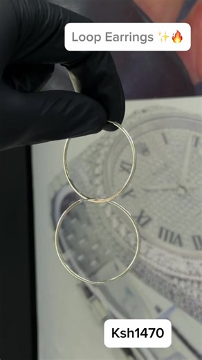 Loop earrings🔥✨ Available now at Adorned jewelry #silver #kenyantiktok🇰🇪 #fyp #videoviral #adorned_jewel_ke