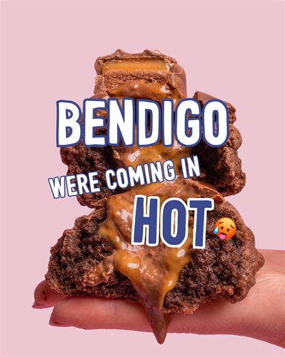 Sweet Servings | LOADED COOKIE & SWEETS BAKERY on Instagram: "38 degrees, a slightly altered setup, and zero chance we’re pulling out 💪 Bendigo locals always have our backs, so we’re showing up - just a little more sun-smart 😅 Cookies will be kept cool and perfect, Hargreaves Mall has plenty of shade, and there’s food, drinks, ice-cream, music and small business goodness everywhere you look. Come escape the heat and make a night of it and enjoy the magic of Moonlight Market, Bend