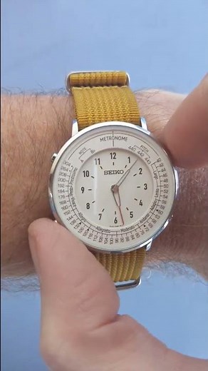 Seiko SMW006A metronome watch in action