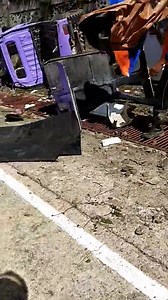 AKSIDENTE SA TRANSCENTRAL HIGHWAY Here's a video showing what happened to the vehicle that crashed along the Transcentral Highway in Barangay Cansomoroy, Balamban, Cebu around 9:30 a.m. Friday, July 21, 2023. The driver and three passengers were rushed to a hospital in Balamban, Cebu for injuries. | via GPL 🎥 Courtesy of Tera Rakol | SunStar Cebu