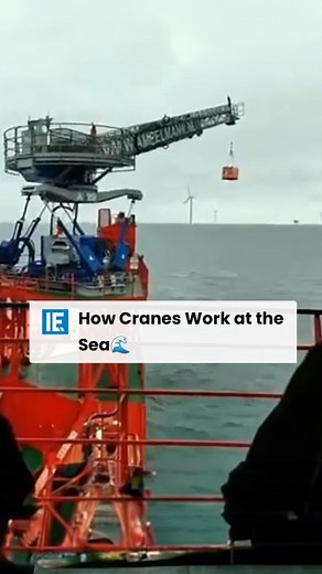 544K views · 4.7K reactions | A crane lifts packages at the sea with a parallel manipulator called a Stewart Platform. | Interesting Engineering | Facebook