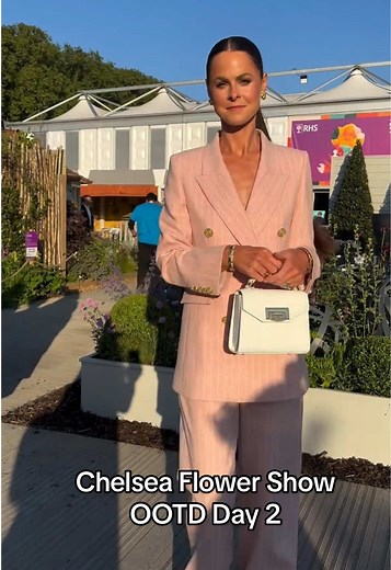 Summer Style: Pink Suit for Chelsea Flower Show