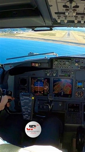 ✈️ Luxair🇱🇺 737-700 landing at Ajaccio🇫🇷 | Just Planes