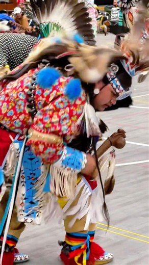 Men’s traditional dancer🪶 #indigenous #powwow #traditional #dance #culture #nativeamerican #shorts