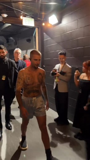 Spotted: Justin Bieber backstage at the Grammys 👀 The Canadian superstar, 31, performed at the Grammys for the first time in 4 years, wearing nothing but boxers and socks 🧦 📽️ : Grammys #justinbieber #Grammys2026 | HELLO! Canada